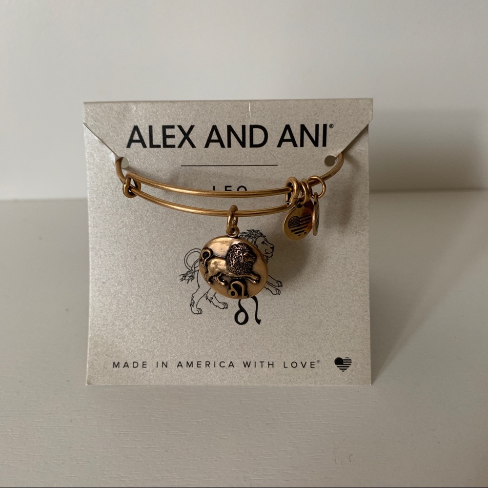 NWT Alex and Ani Leo Bracelet